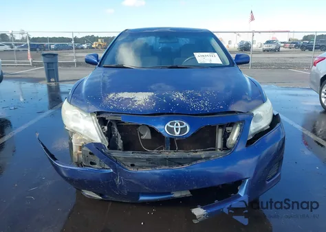 2011 Toyota Camry Le z USA, uszkodzony, nr VIN 4T1BF3EK1BU585617